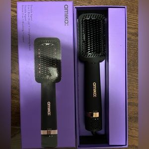 Amika 2&1 double agent dryer and straighten brush new in box
